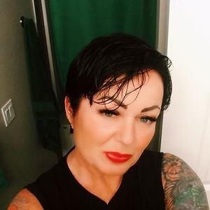 Meet your Posher, Helena